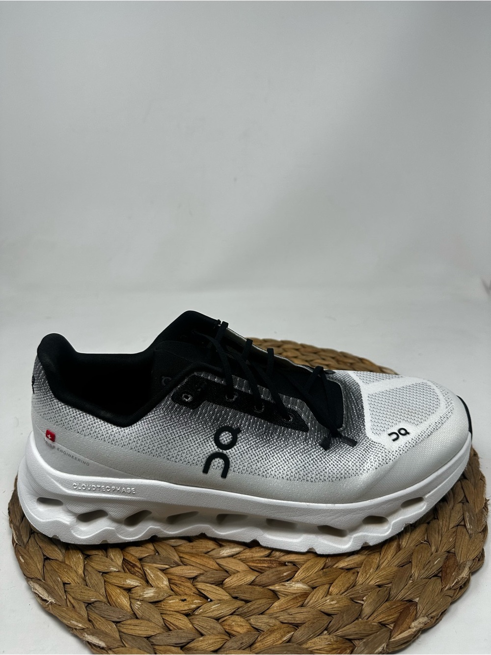 ON RUNNING Cloudtilt Running Shoes Ivory Black Size 11.5 Men's